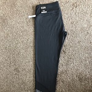 Victoria secret sport Knockout Tight Large NWT
